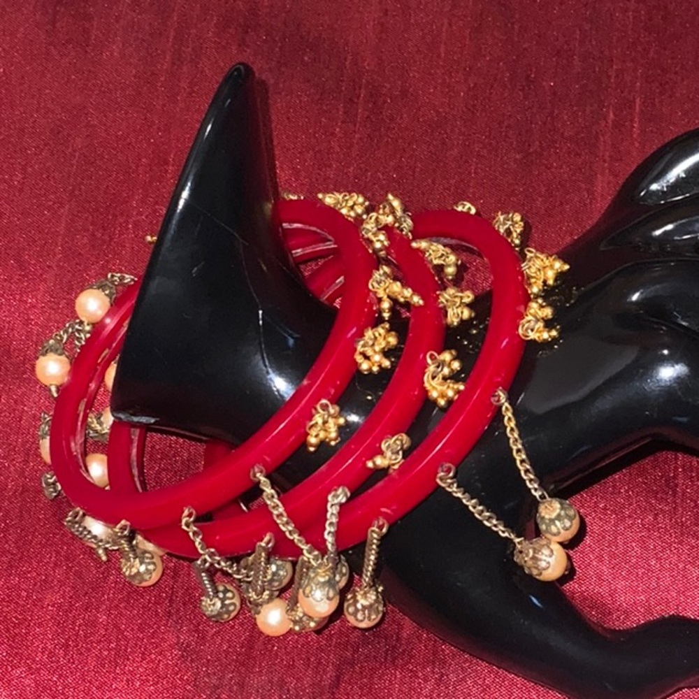 🌟Add-On🌟Red & Gold dangling Pearls Bracelets